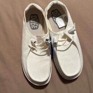 Women’s White Size 10 Hey Dude Shoes, NWT